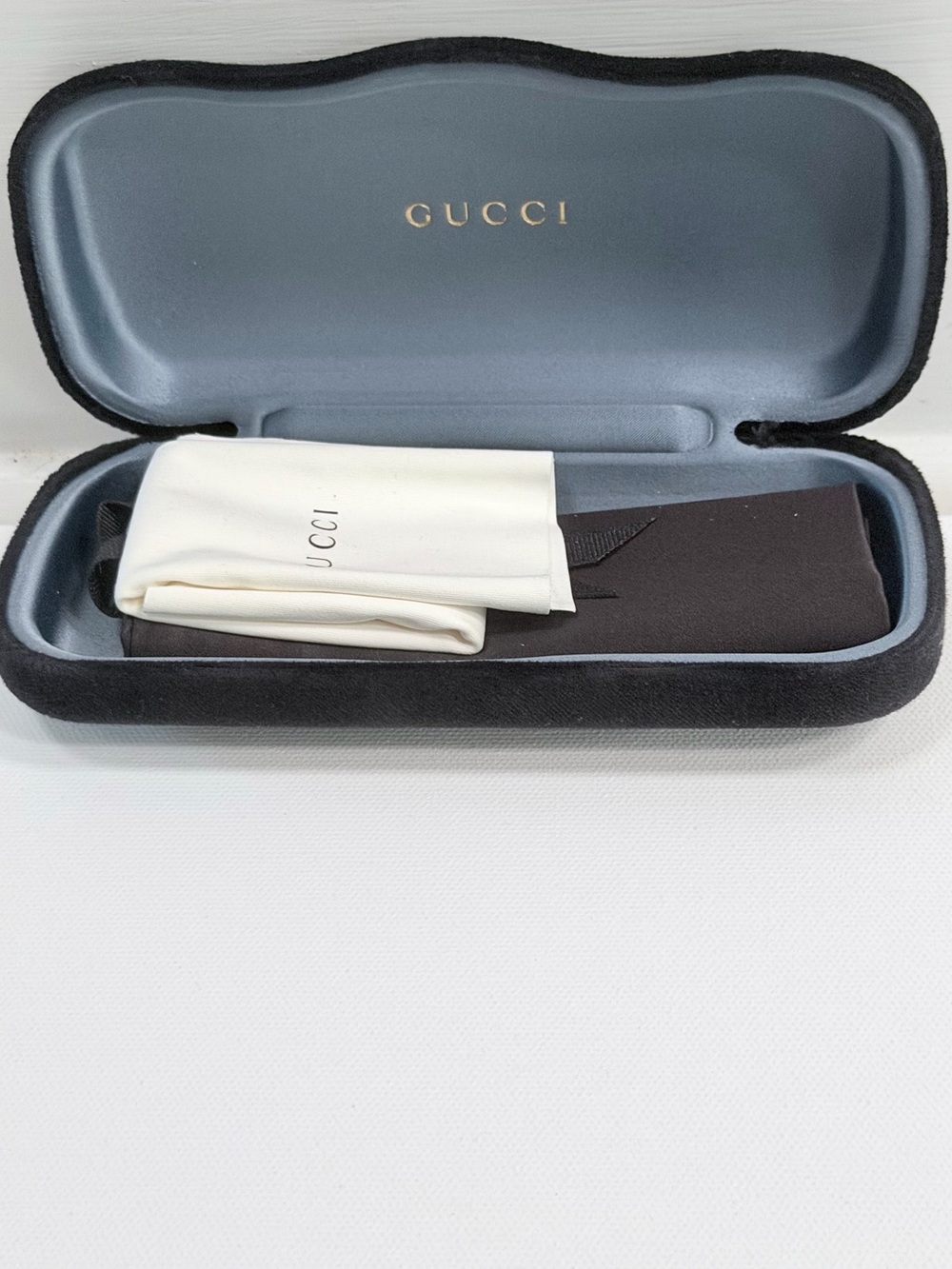 Gucci Black Eyewear Case with Cream Microfiber Cloth